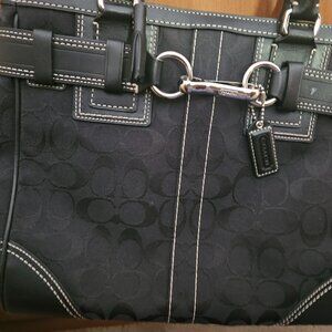 Coach Large purse signature black